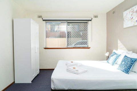 Apartment 3 Burswood - Accommodation NSW 4