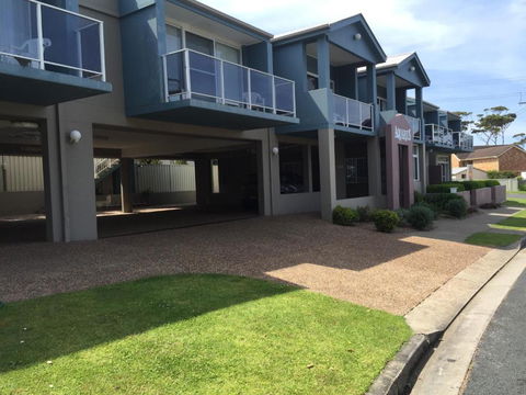 Aquarius Apartments Mollymook - Accommodation NSW 0