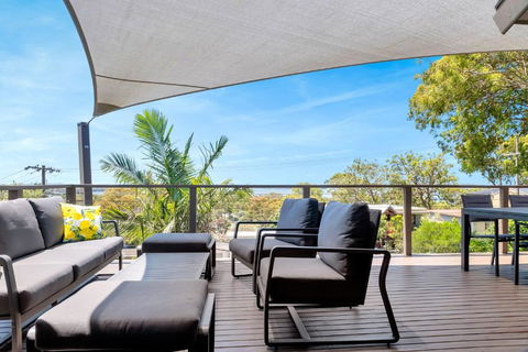Aquavista Beach, Lake, Sun, And Sand - Accommodation NSW 4