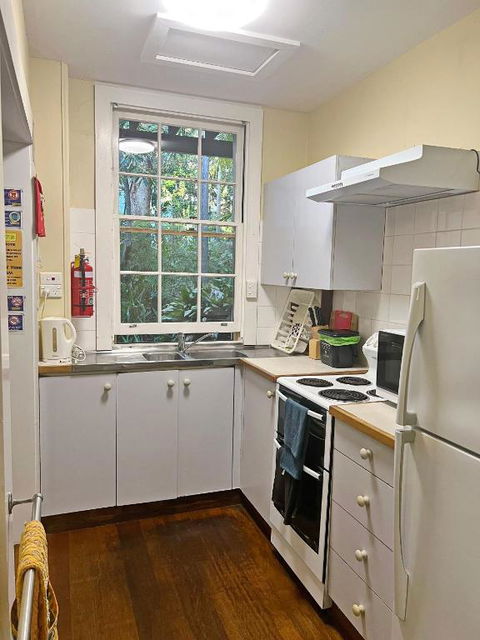 Arakoon House 2 - Bring Your Own Linen - Accommodation NSW 1