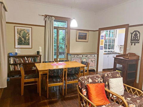Arakoon House 2 - Bring Your Own Linen - Accommodation NSW 3