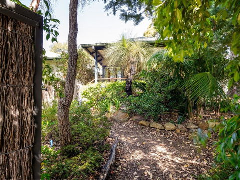 Aroha - Accommodation NSW 0