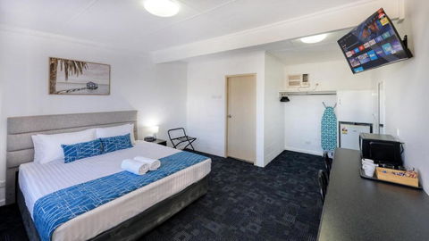 Artesian Motor Inn Under New Management RAMS Motel - Accommodation NSW 2