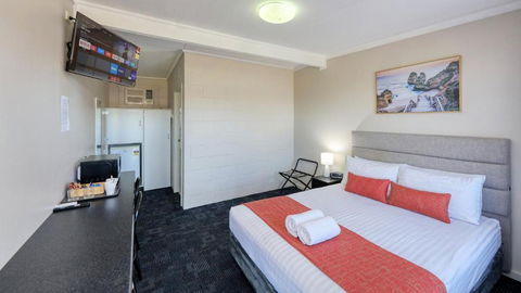 Artesian Motor Inn Under New Management RAMS Motel - Accommodation NSW 3