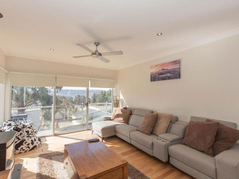Aspect 1 8a Poley Cow Lane - Accommodation NSW 2