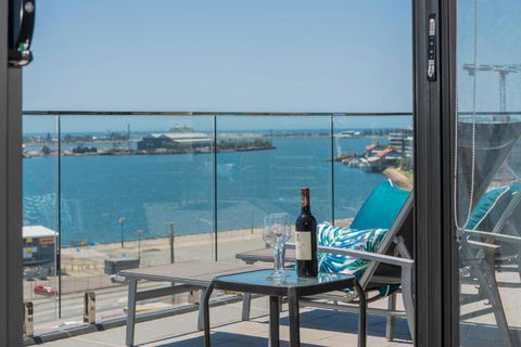 Astra Apartments Newcastle - Accommodation NSW 4