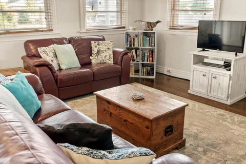 Avondale 7 Cashmore Street - Accommodation NSW 2