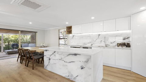 Azure - Accommodation NSW 2