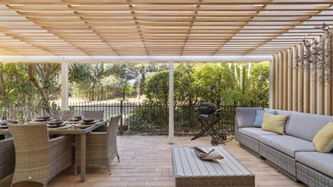 Azure - Accommodation NSW 3