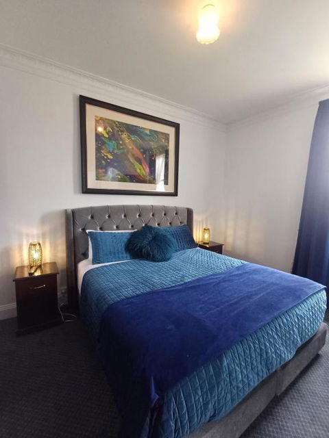 Art Hotel On York - Accommodation NSW 2