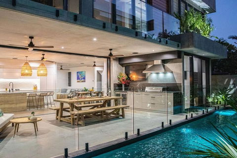 Azure Port Douglas - Luxurious & Modern - Accommodation NSW 0