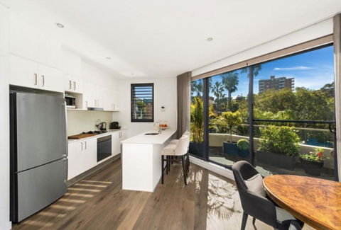B312S - Luxury Waverton Apartment - Accommodation NSW 1