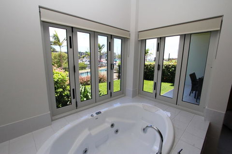 Beachside Apartment 5 - Accommodation NSW 6