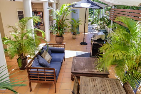 Port Douglas Apartments - Adults Only Oasis - Accommodation NSW 42