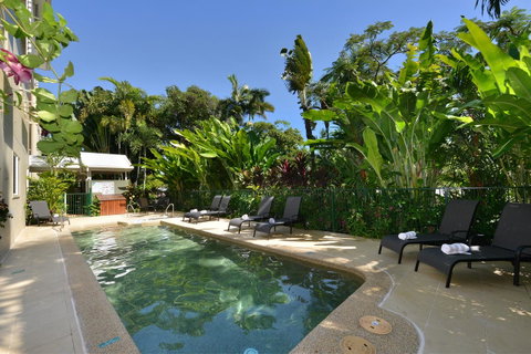 Port Douglas Apartments - Adults Only Oasis - Accommodation NSW 18