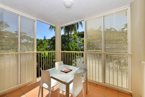 Port Douglas Apartments - Adults Only Oasis - Accommodation NSW 6