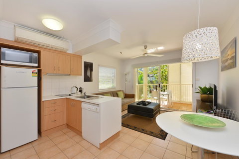 Port Douglas Apartments - Adults Only Oasis - Accommodation NSW 0