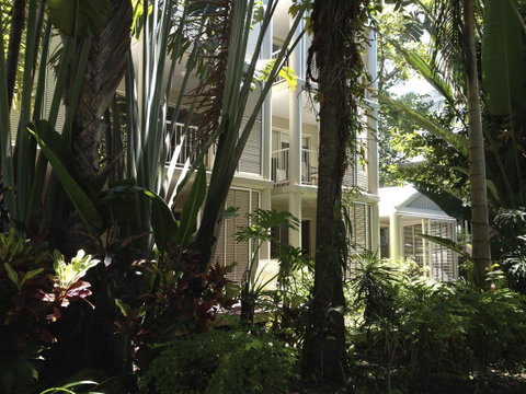 Port Douglas Apartments - Adults Only Oasis - Accommodation NSW 40