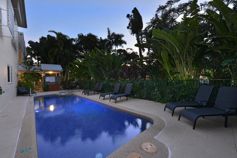 Port Douglas Apartments - Adults Only Oasis - Accommodation NSW 20