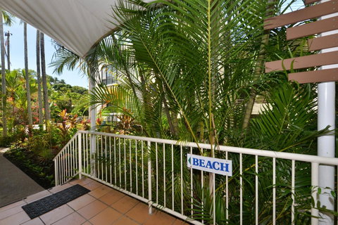 Port Douglas Apartments - Adults Only Oasis - Accommodation NSW 26