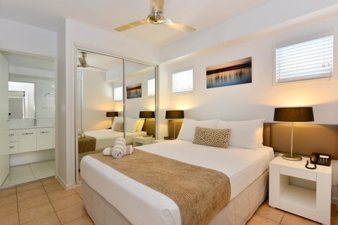 Port Douglas Apartments - Adults Only Oasis - Accommodation NSW 29