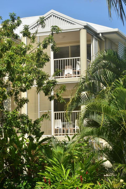 Port Douglas Apartments - Adults Only Oasis - Accommodation NSW 25