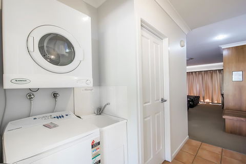 Shamrock Gardens Motel - Accommodation NSW 2