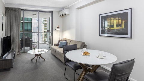 Apartments @ 212 Margaret - Accommodation NSW 7