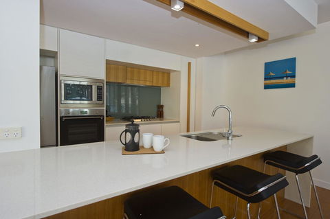 Maggies Beachfront Apartment 10 - Accommodation NSW 6