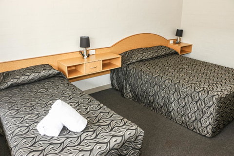 Salisbury Hotel Motel - Accommodation NSW 10