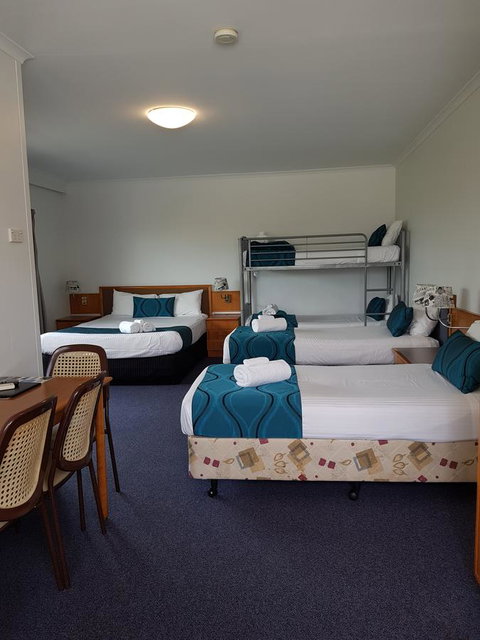 The Q Motel Rockhampton - Accommodation NSW 39