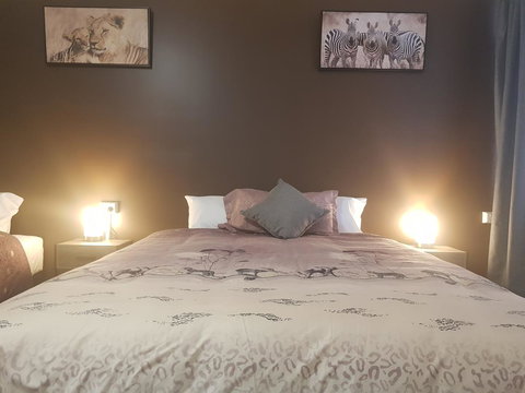 The Q Motel Rockhampton - Accommodation NSW 3