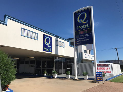 The Q Motel Rockhampton - Accommodation NSW 2