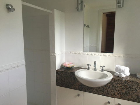 Martinique On Macrossan - Accommodation NSW 9
