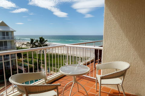 Crystal Beachfront Apartments - Accommodation NSW 3
