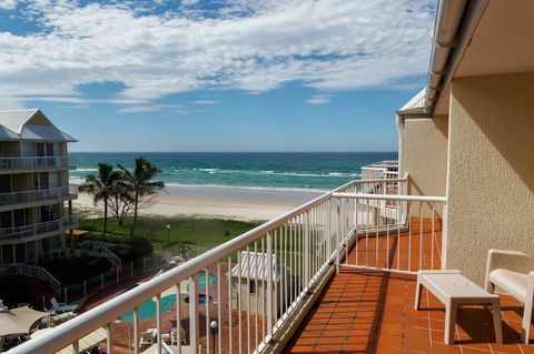 Crystal Beachfront Apartments - Accommodation NSW 4