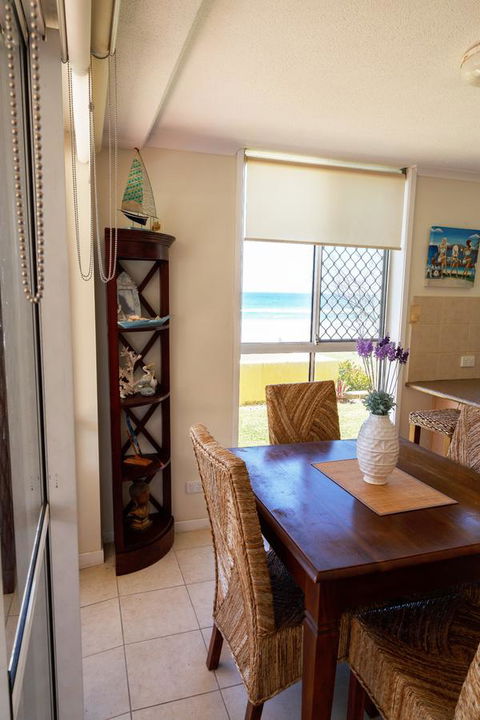 Crystal Beachfront Apartments - Accommodation NSW 7