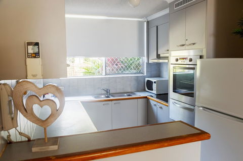 Crystal Beachfront Apartments - Accommodation NSW 8