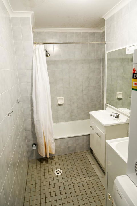 Crystal Beachfront Apartments - Accommodation NSW 10