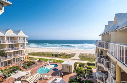 Crystal Beachfront Apartments - Accommodation NSW 0