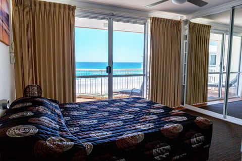 Crystal Beachfront Apartments - Accommodation NSW 41