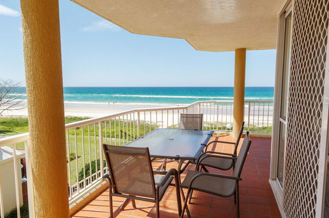 Crystal Beachfront Apartments - Accommodation NSW 11