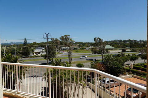 Crystal Beachfront Apartments - Accommodation NSW 23