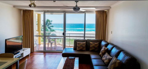 Crystal Beachfront Apartments - Accommodation NSW 43