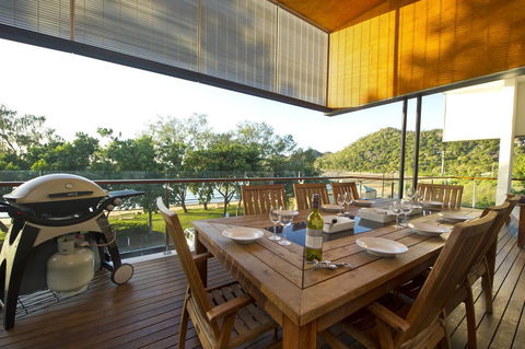 Maggies Beachfront Apartment 12 - Accommodation NSW 9