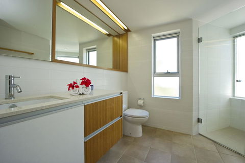 Maggies Beachfront Apartment 12 - Accommodation NSW 6