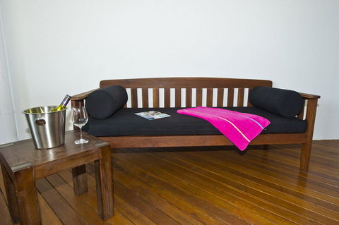 Maggies Beachfront Apartment 6 - Accommodation NSW 9