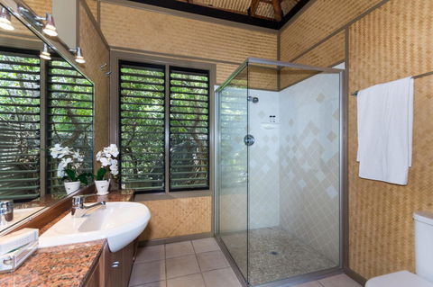 Absolute Beachfront - Accommodation NSW 4