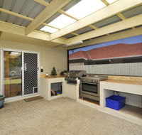 Ocean Wave - Accommodation NSW