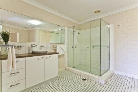 The Islander - Accommodation NSW 38
